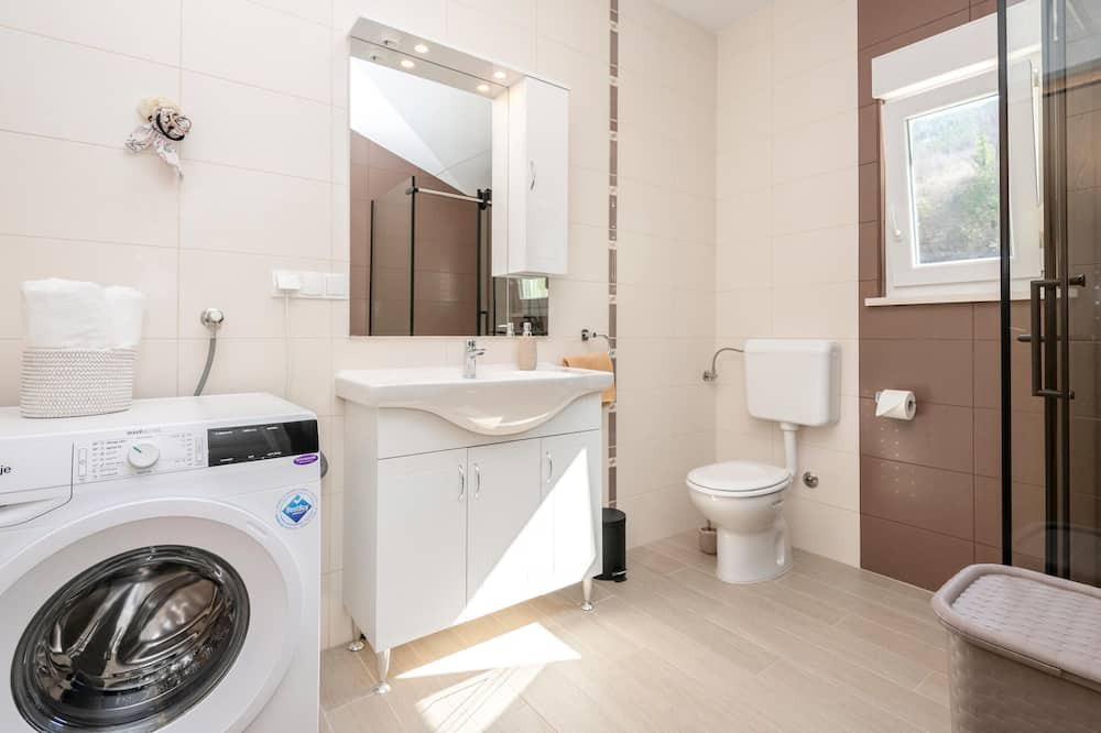 Photo of Bathroom in Runovici