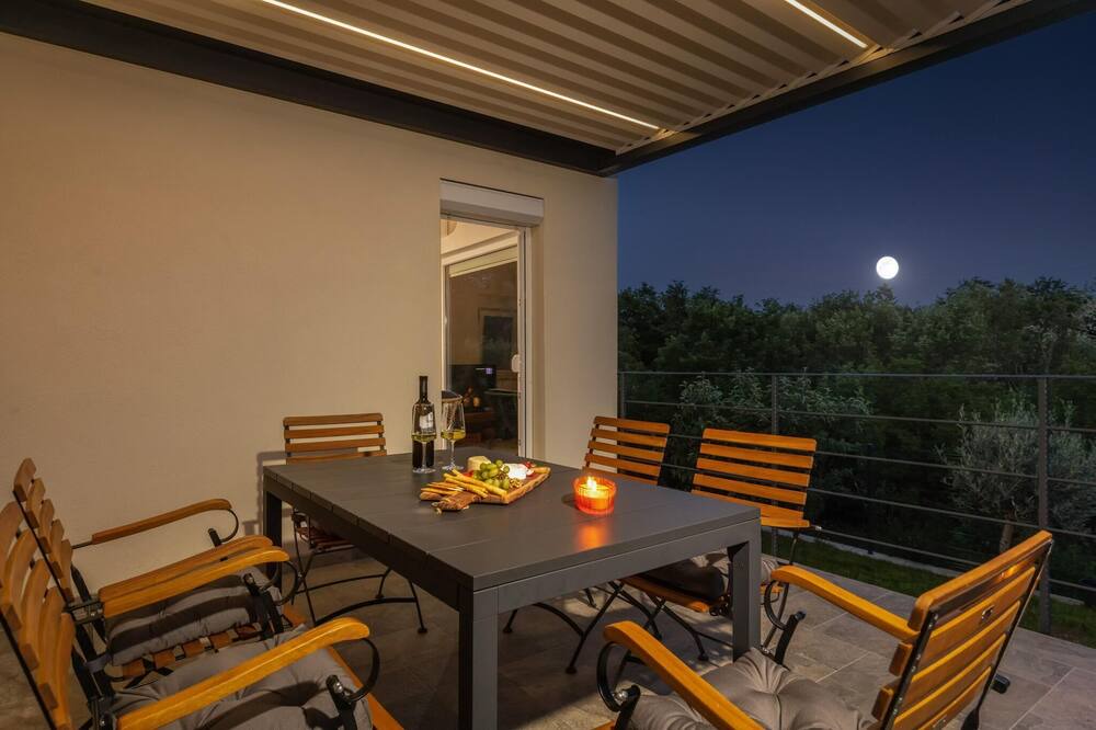 Photo of Patio Balcony in Snasici