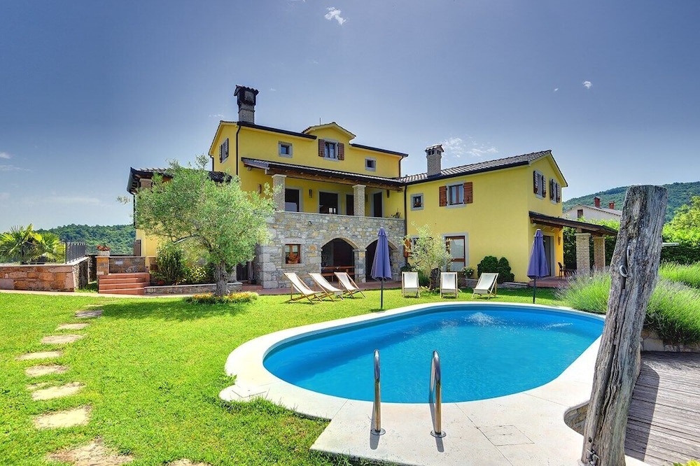 Photo of Outdoor in Pazin