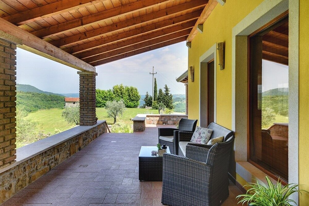 Photo of Patio Balcony in Pazin