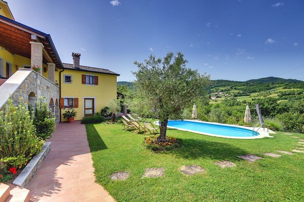 Photo of Outdoor in Pazin