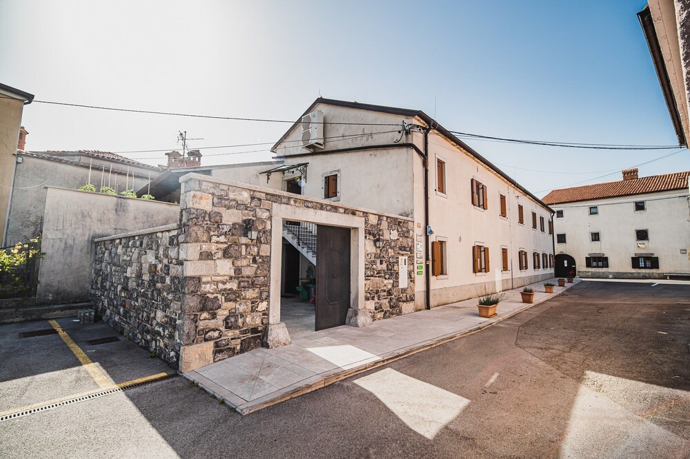 Photo of Outdoor in Lokev