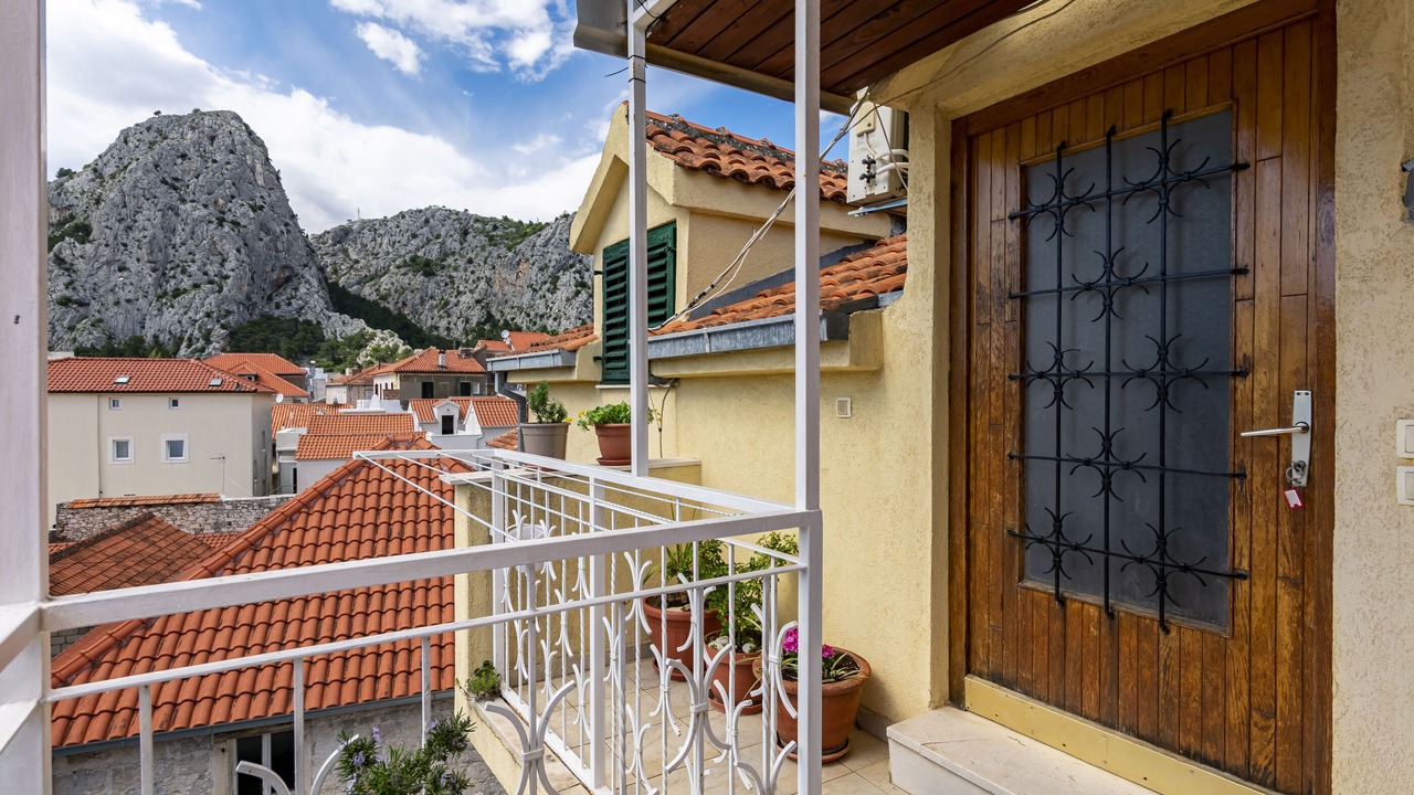 Photo of Others in Omis