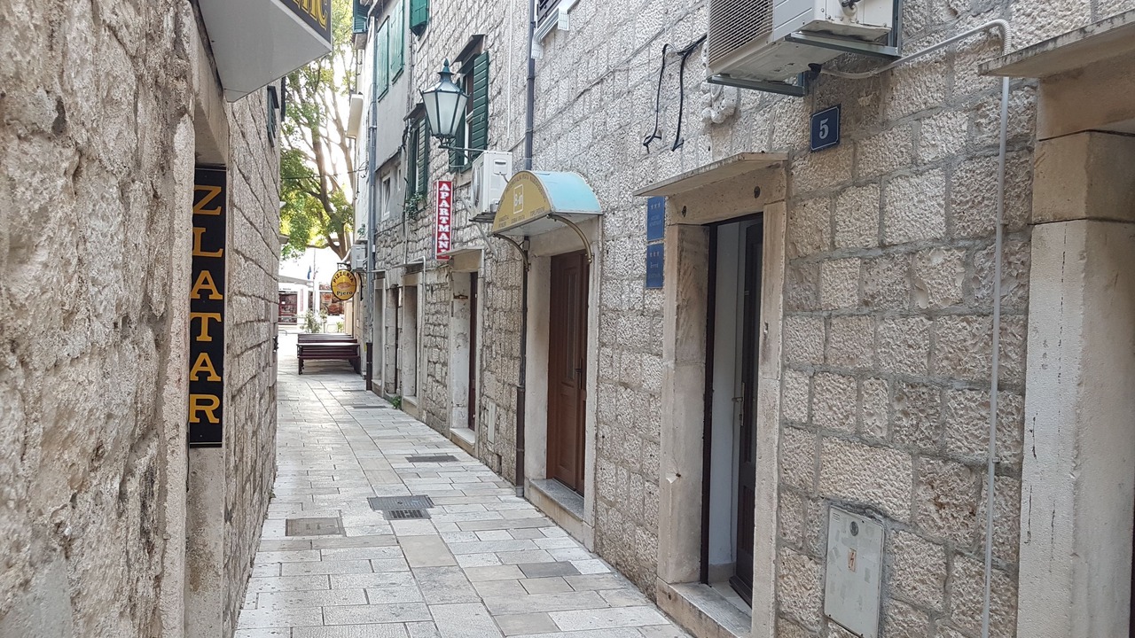Photo of Others in Omis