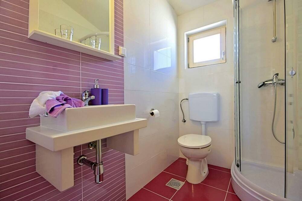 Photo of Bathroom in Pican