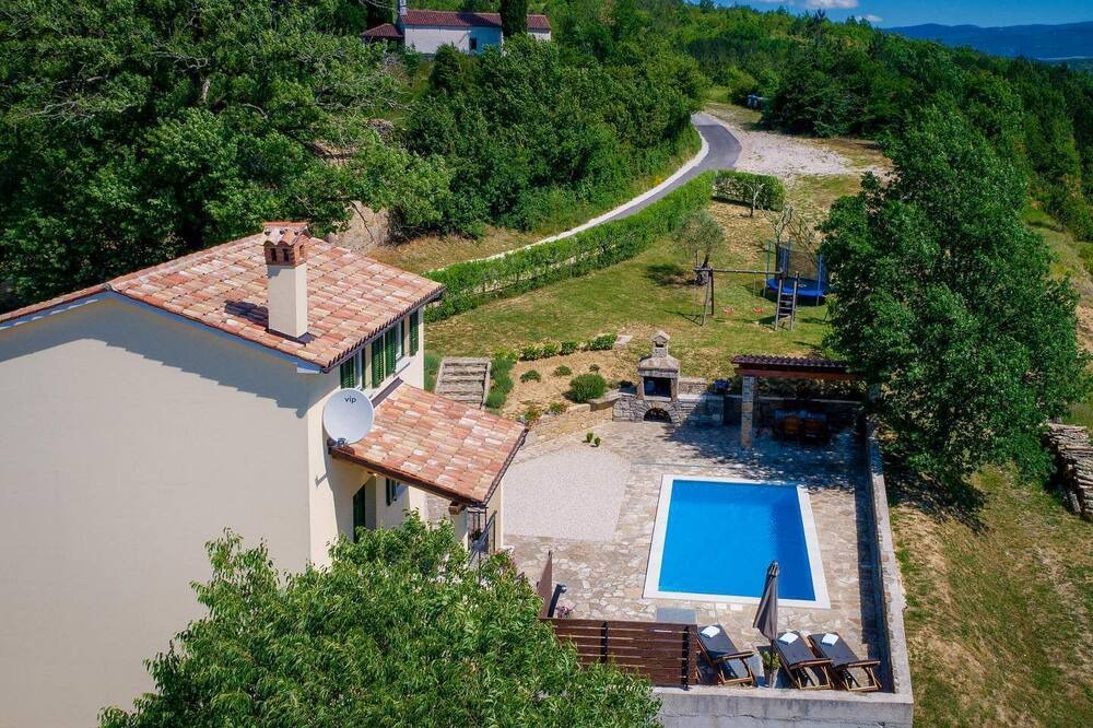 Photo of Outdoor in Pican