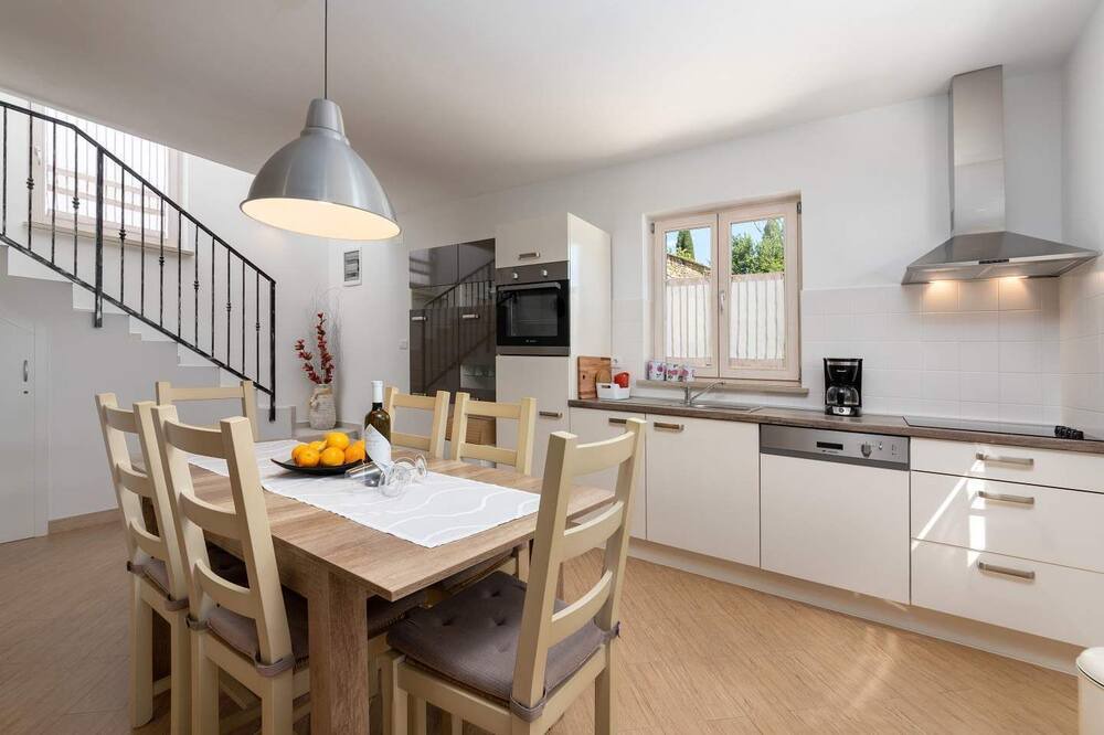 Photo of Kitchen in Pican