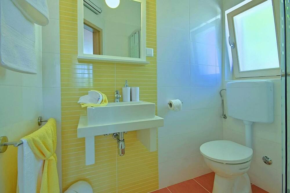 Photo of Bathroom in Pican