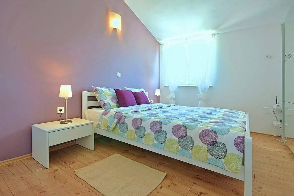 Photo of Bedroom in Pican