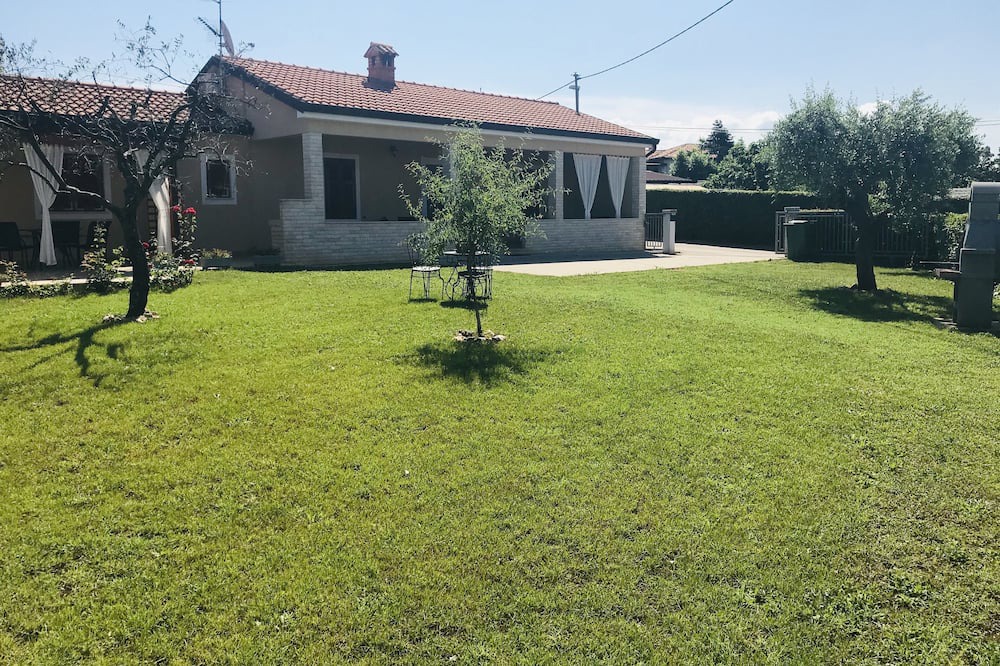 Photo of Outdoor in Zambratija