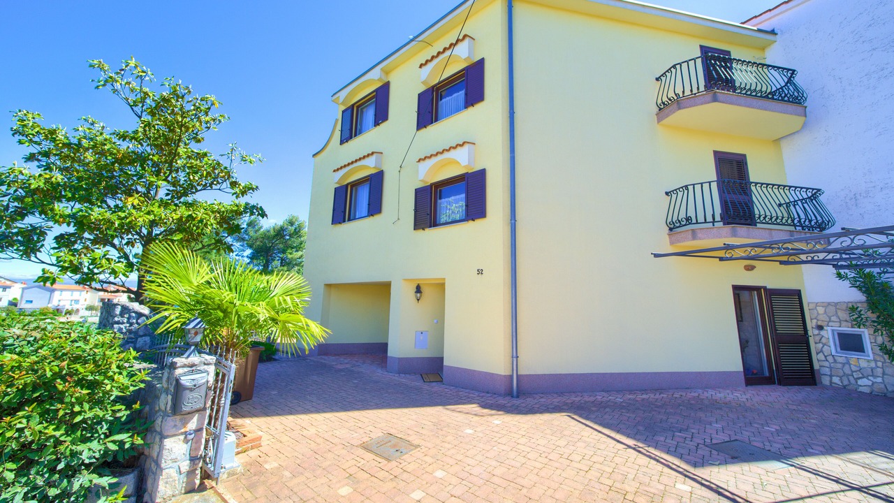 Photo of Outdoor in Porat