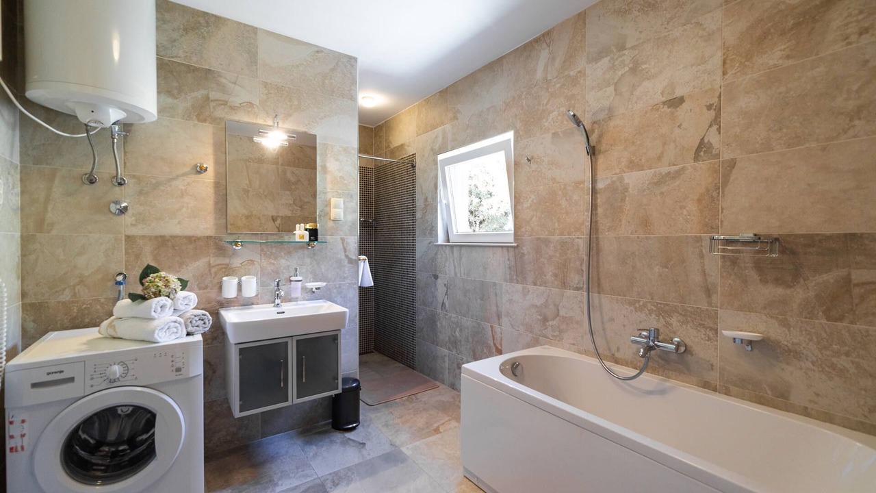 Photo of Bathroom in Prigradica