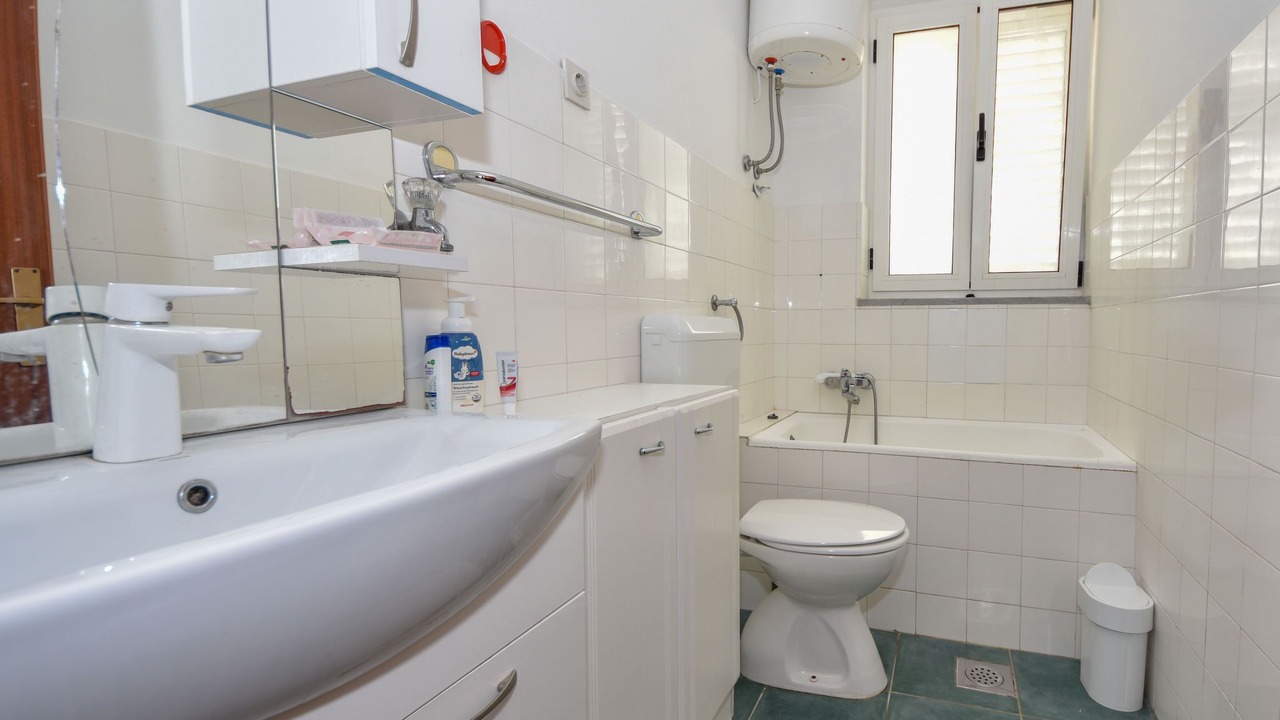 Photo of Bathroom in Kali