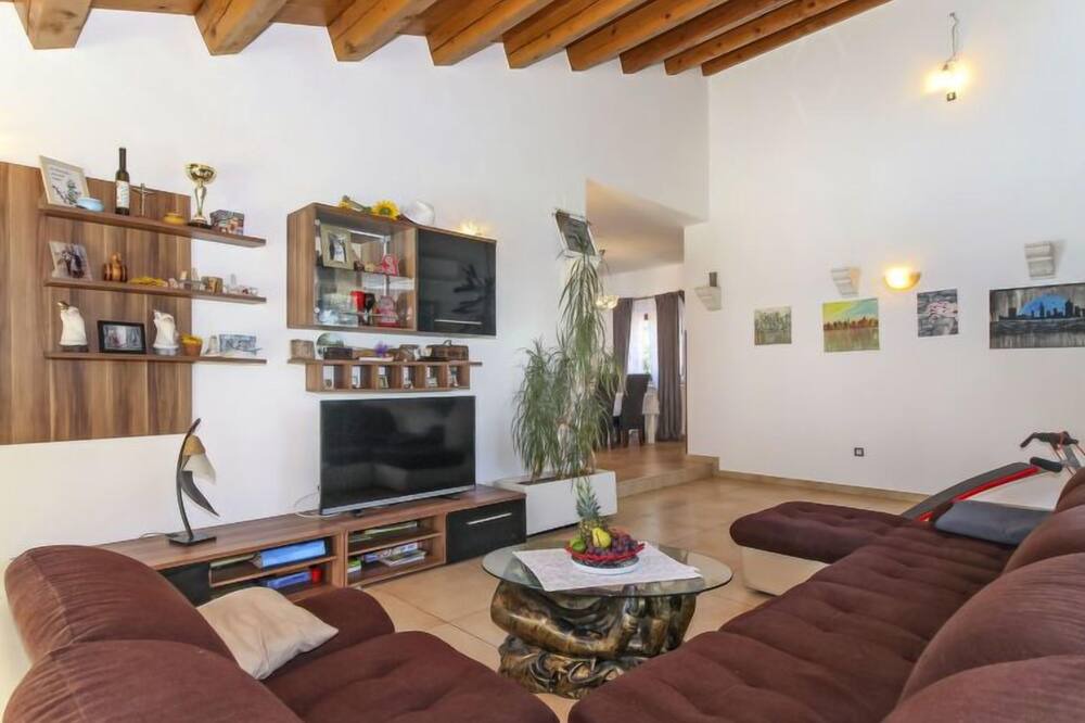 Photo of Livingroom in Heki