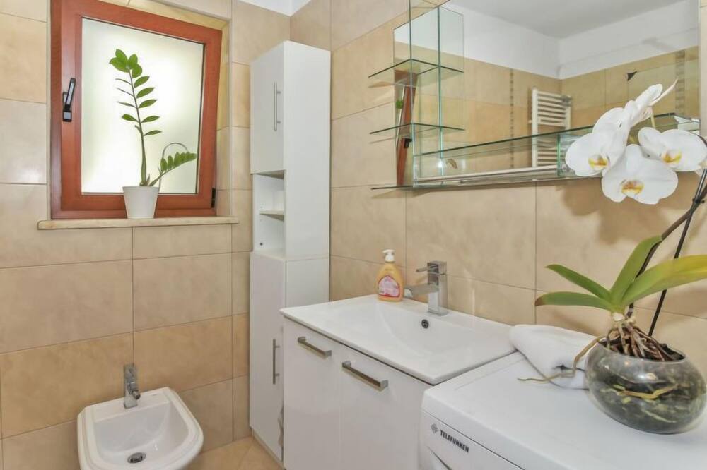 Photo of Bathroom in Heki