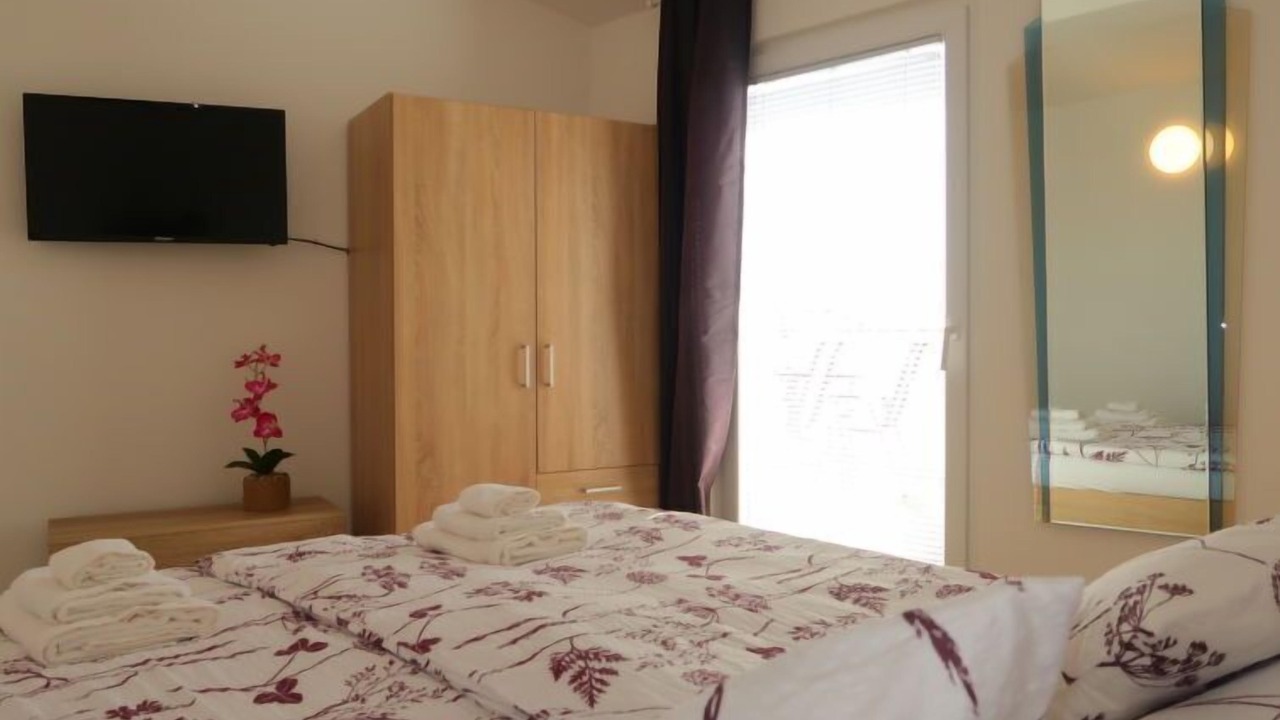 Photo of Bedroom in Punat