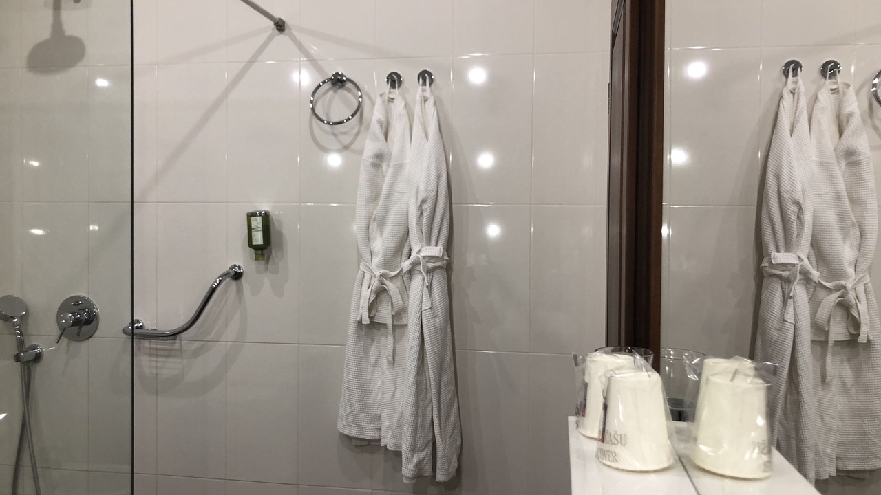 Photo of Bathroom in Pile
