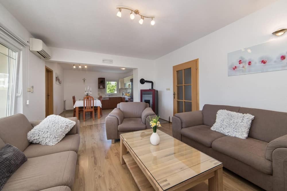 Photo of Livingroom in Donji Prolozac