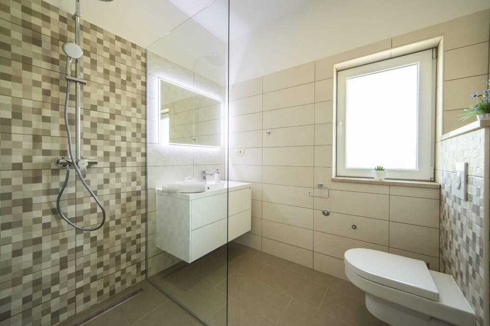 Photo of Bathroom in Donji Prolozac