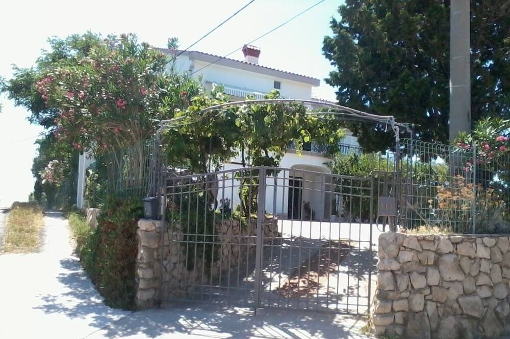 Photo of Outdoor in Mundanije