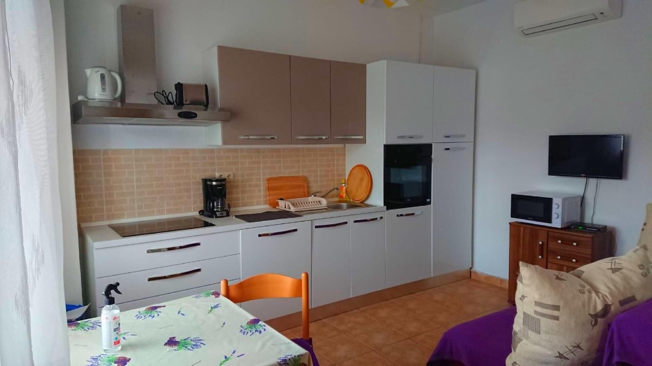Photo of Kitchen in Suha Punta