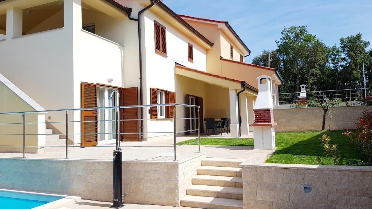 Photo of Outdoor in Banjole