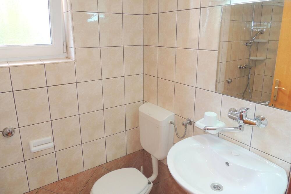 Photo of Bathroom in Brzac