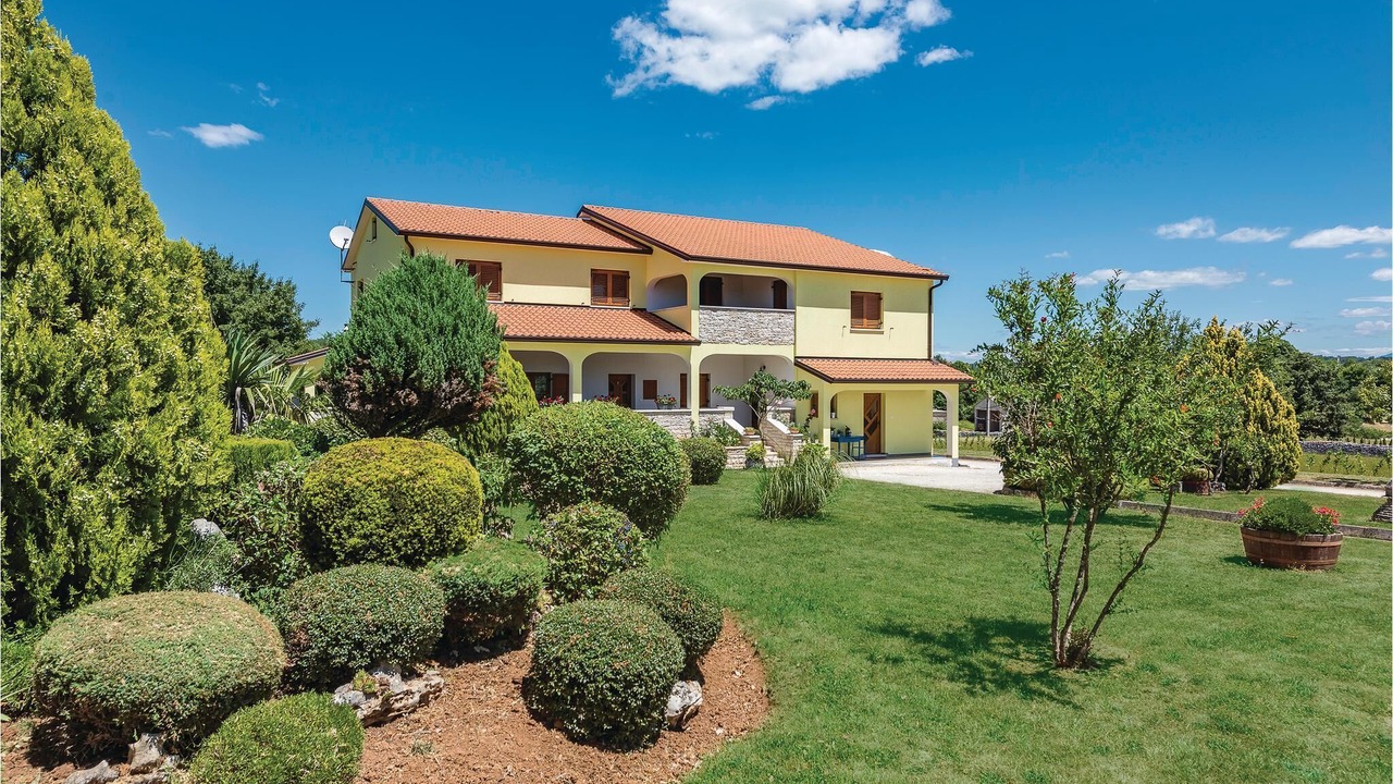 Photo of Outdoor in Kringa