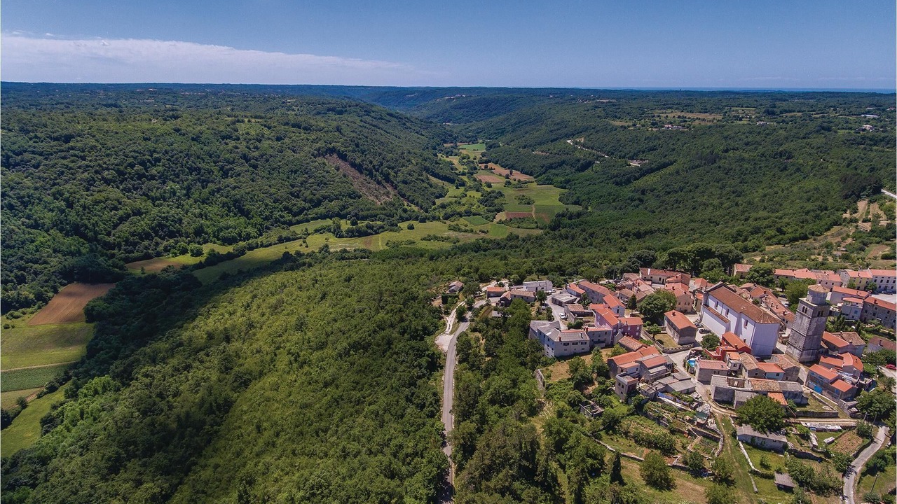 Photo of Outdoor in Kringa