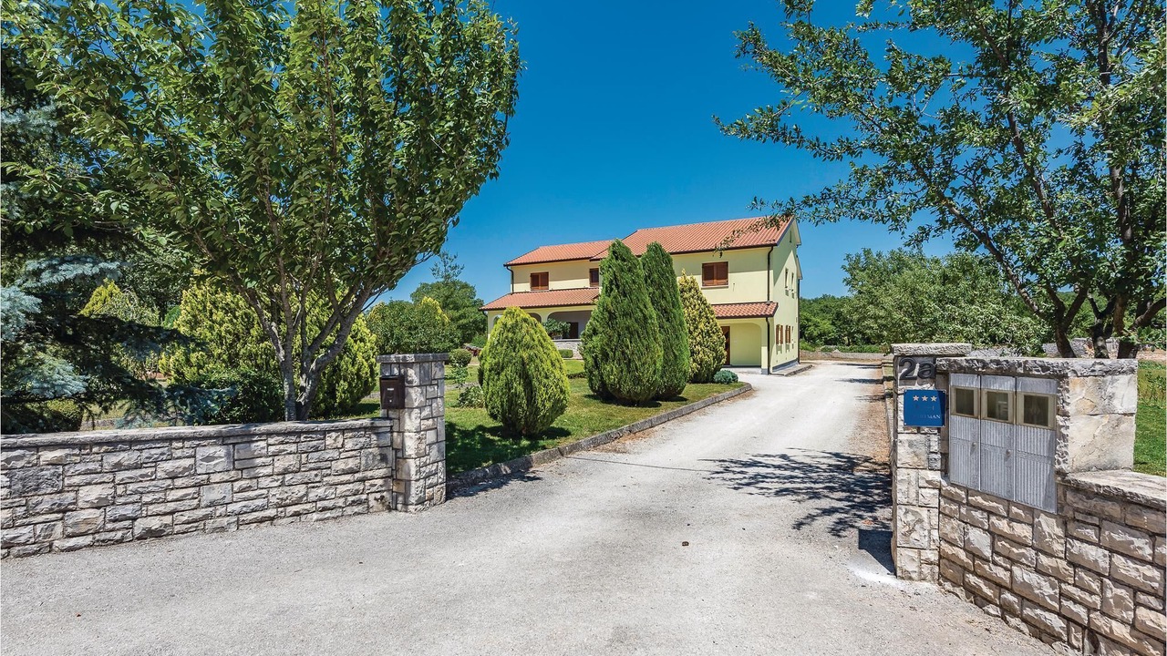 Photo of Outdoor in Kringa