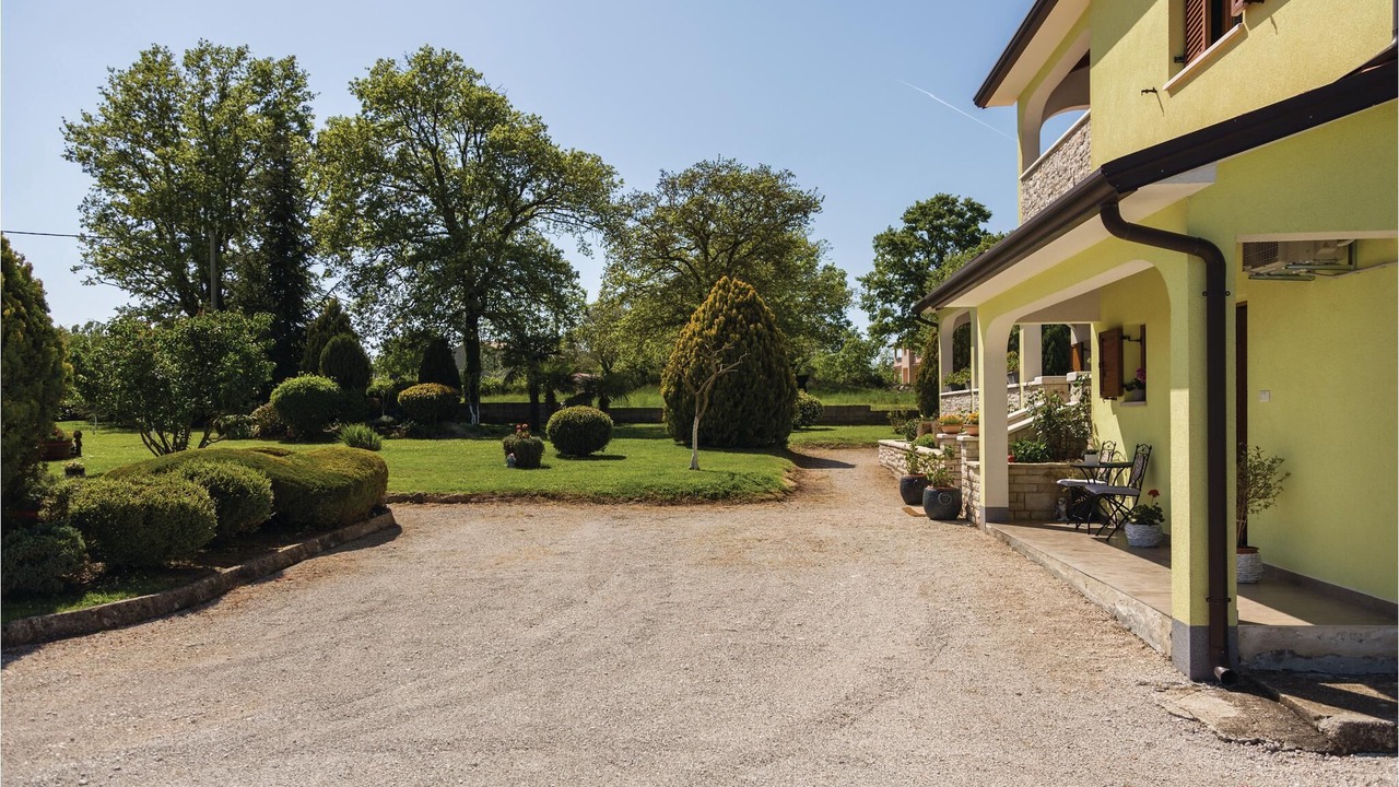 Photo of Outdoor in Kringa