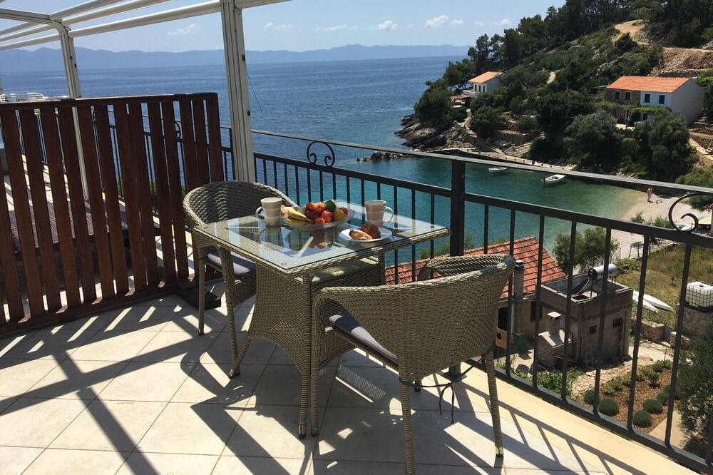 Photo of Patio Balcony in Gdinj