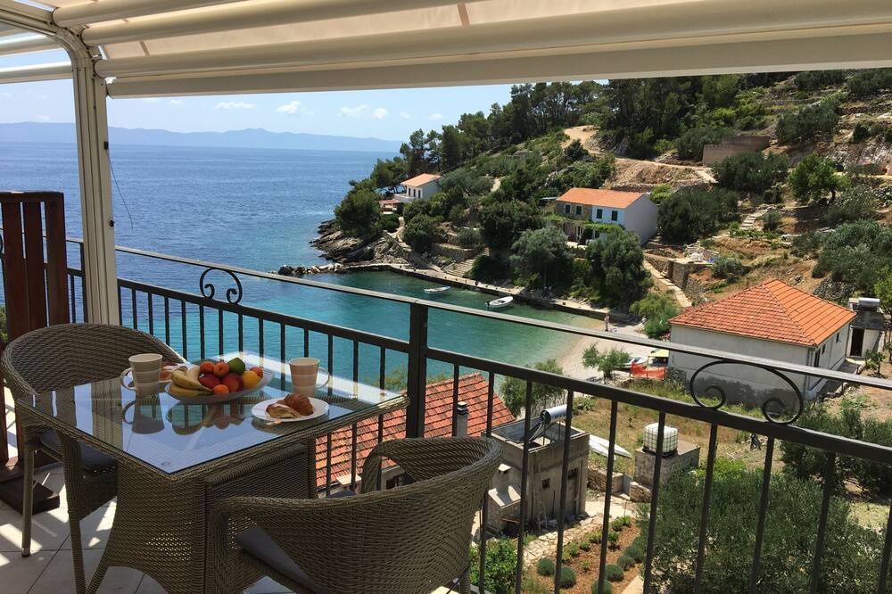 Photo of Patio Balcony in Gdinj