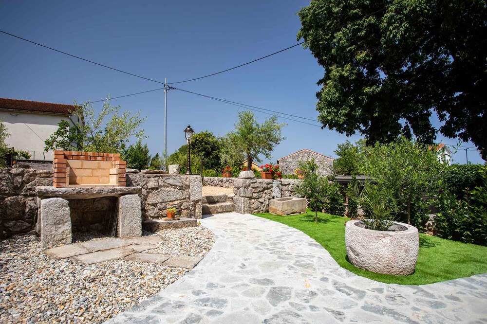 Photo of Outdoor in Malinska-Dubasnica