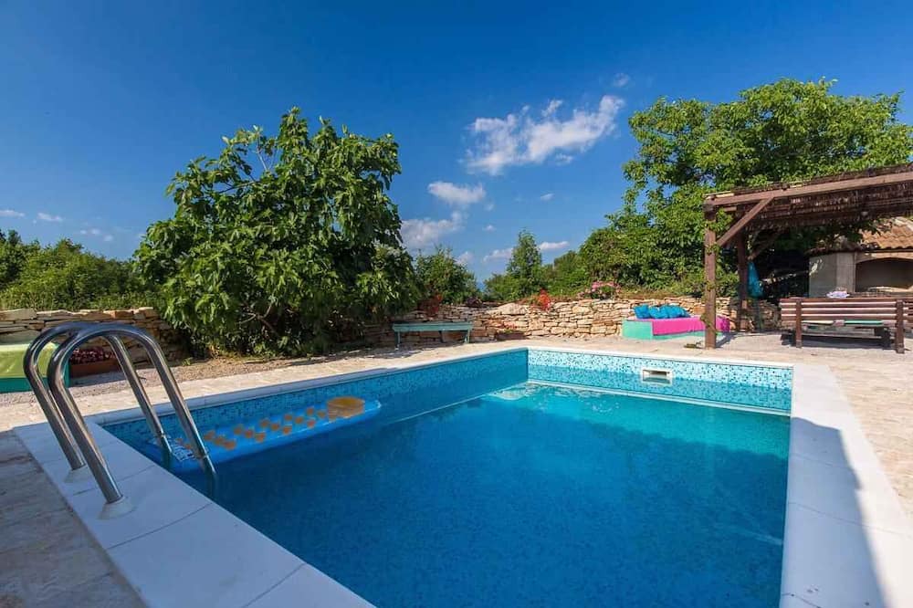 Photo of Outdoor in Rasopasno