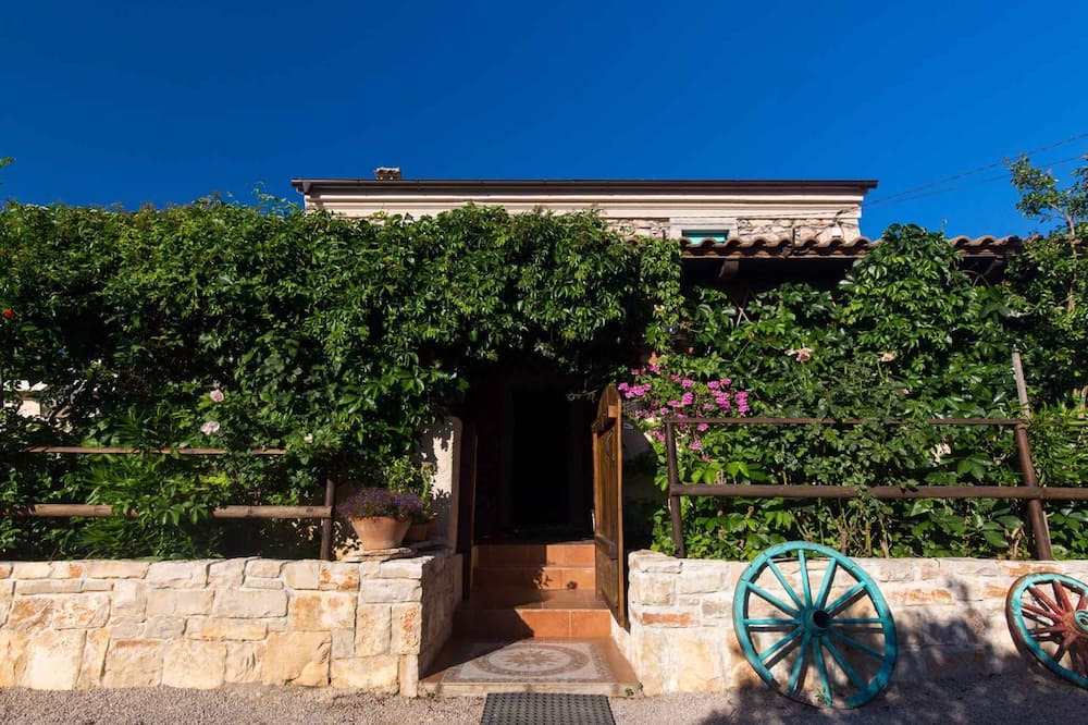 Photo of Outdoor in Rasopasno
