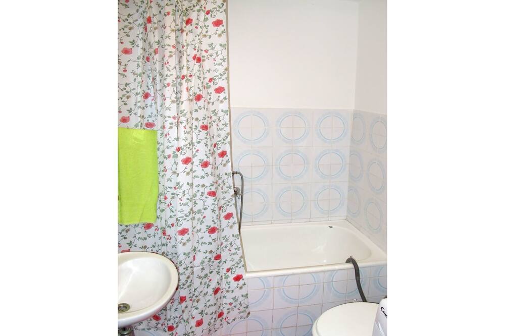 Photo of Bathroom in Frata