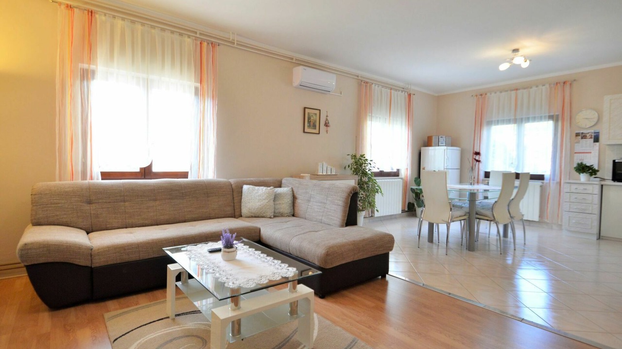 Photo of Livingroom in Bubani