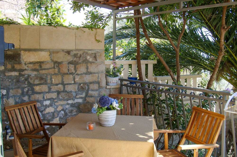 Photo of Outdoor in Cove Basina (Jelsa)