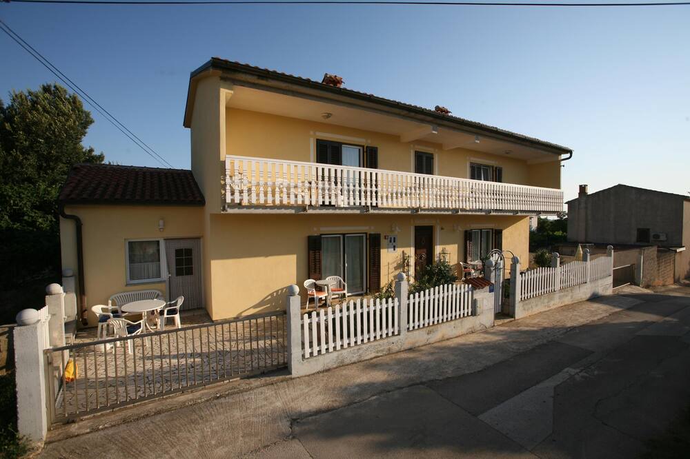 Photo of Outdoor in Liznjan