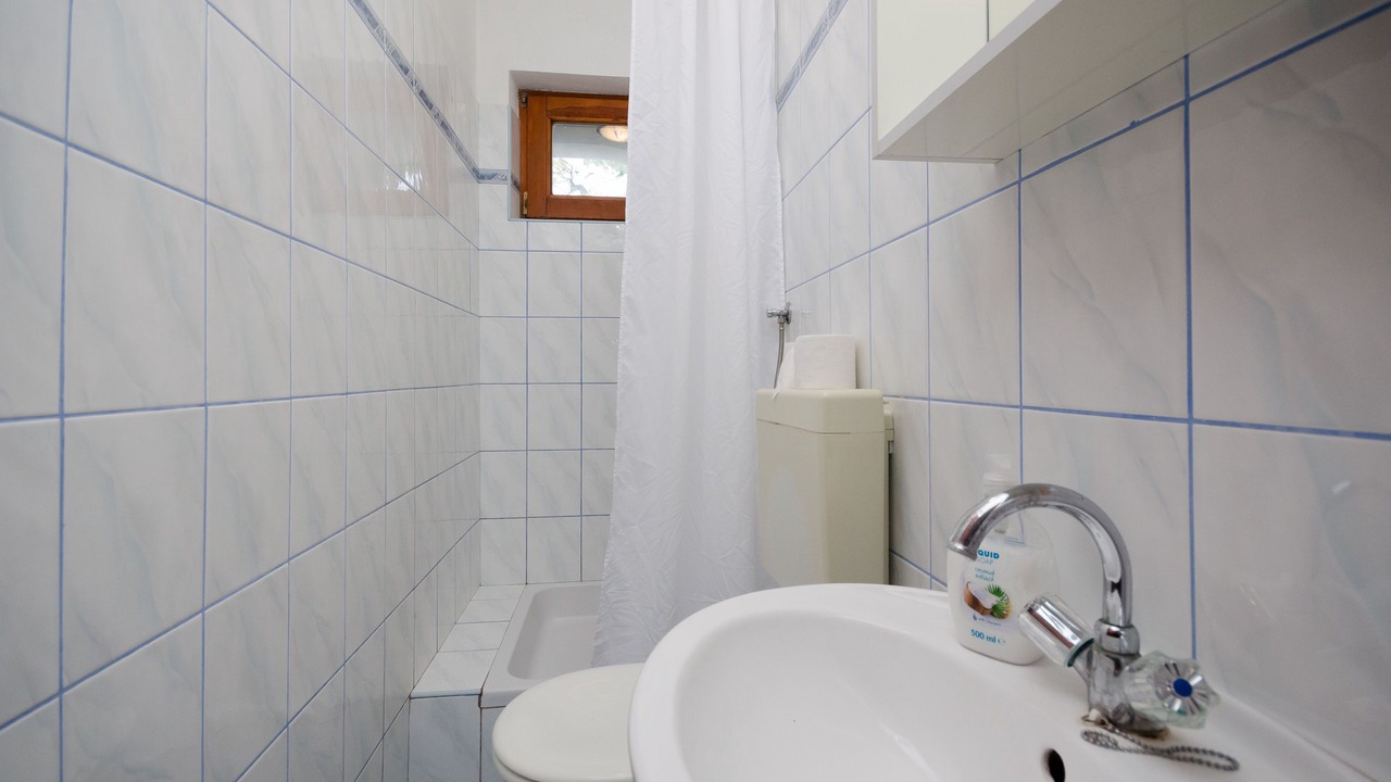 Photo of Bathroom in Kampor
