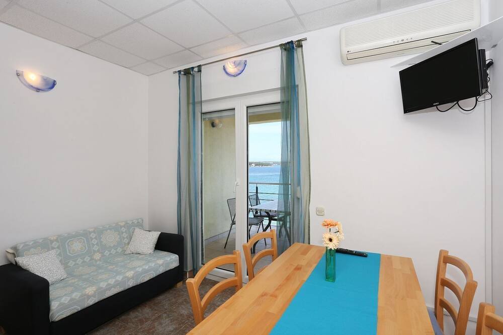 Photo of Bedroom in Tkon