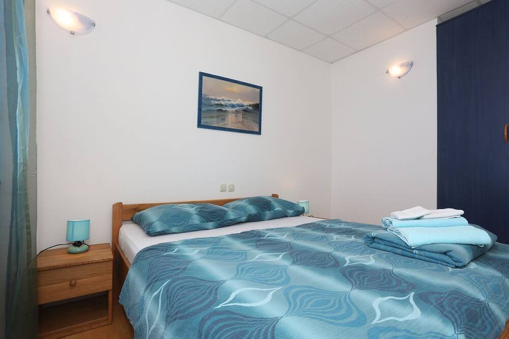 Photo of Bedroom in Tkon