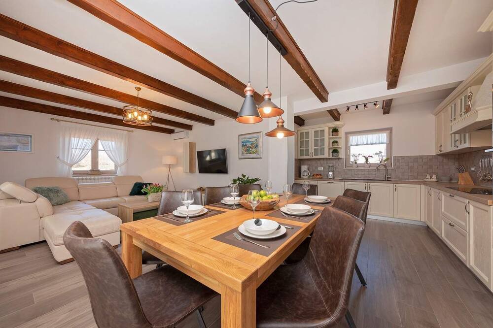 Photo of Kitchen in Topid