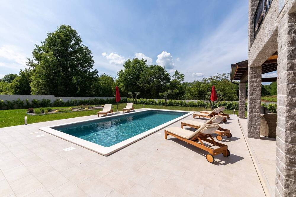 Photo of Outdoor in Topid