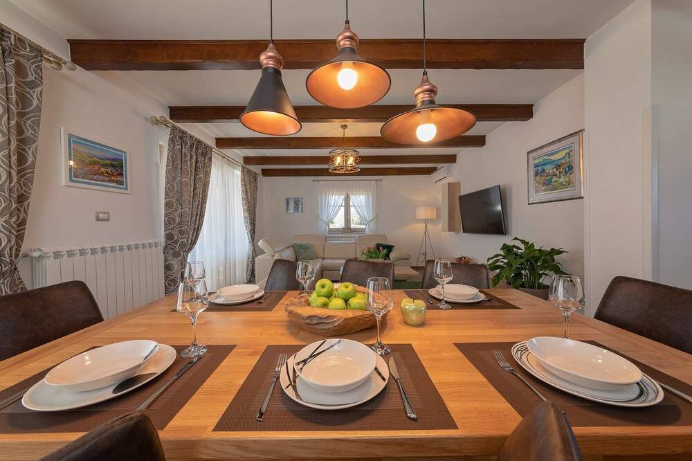 Photo of Kitchen in Topid