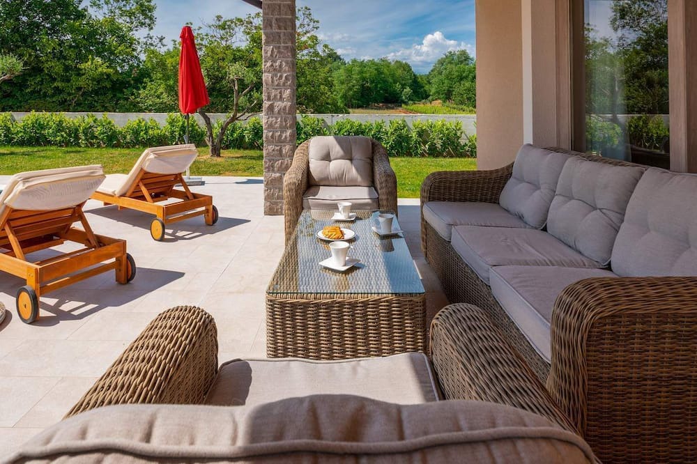 Photo of Patio Balcony in Topid
