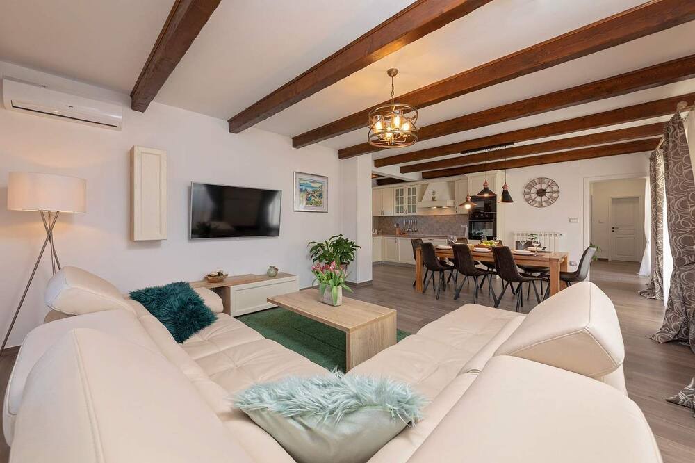 Photo of Bedroom in Topid