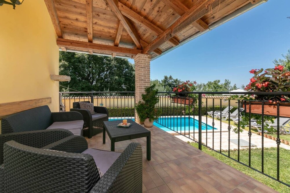 Photo of Patio Balcony in Vrsar