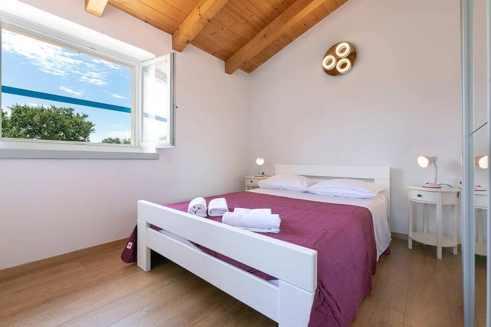Photo of Bedroom in Funtana
